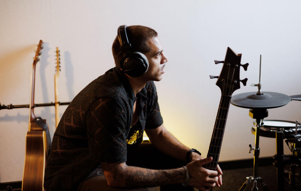 Musician playing guitar | Spotify’s North Star Metric